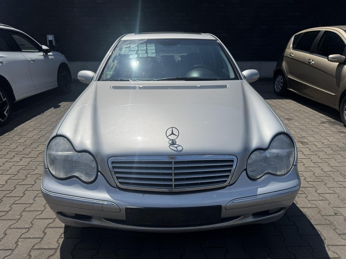 Mercedes C Klasse W203 original Au&szlig;enspiegel rechts 744 Brillantsilber elektrisch Bj.2001